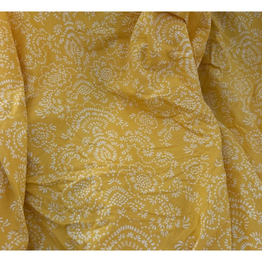 IKEA AKERTISTEL Duvet Cover King SZ Yellow White Reversible Pillowcase 102 X 85